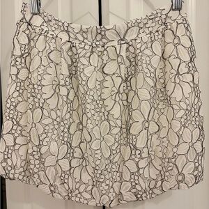 Walter Baker White Floral Lace Skort with Black Outline